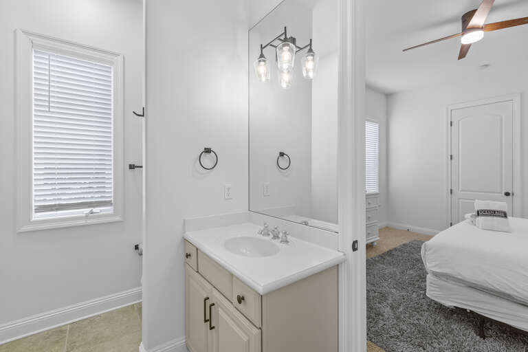 Family Tides Guest Bathroom 3