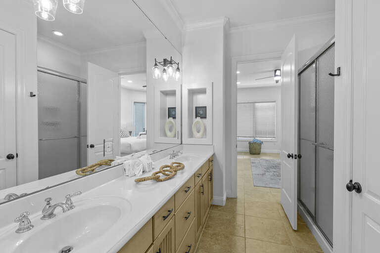 Family Tides Guest Bathroom 2