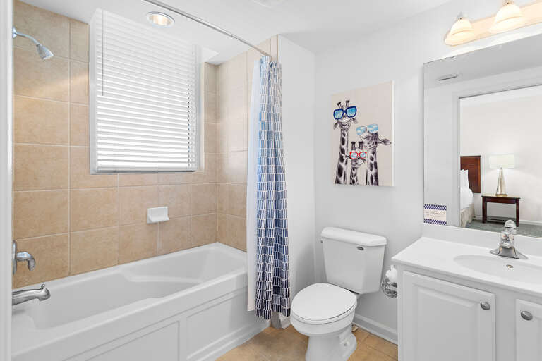24-Silver-Shells-St-Lucia-501-Guest-Bathroom-2