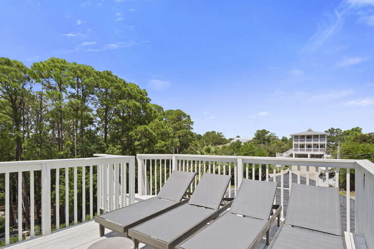 22-Amor-Fati-Rooftop-Deck