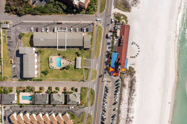 22-Tradewinds-Drone-Overhead-Outline