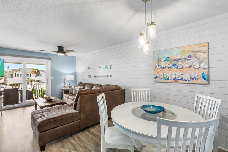 Tradewinds 14 Dining