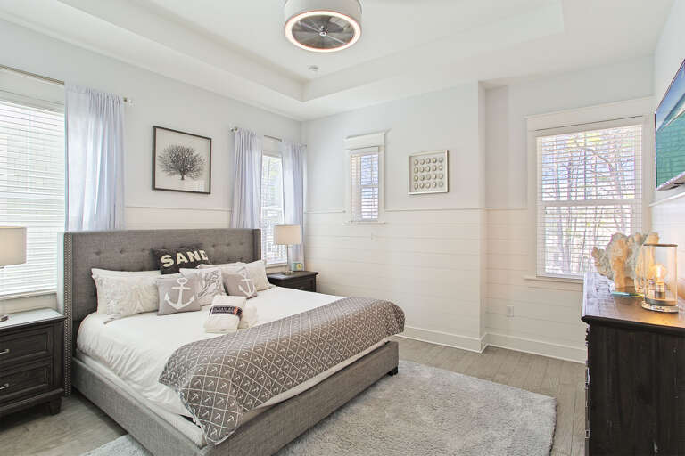 22-Latitude-Adjustment-Master-Bed 22-Latitude-Adjustment-Master-Bed