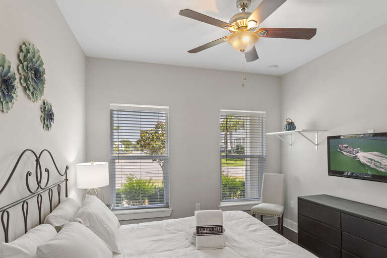 22-Boots-at-the-Beach-Bedroom-2