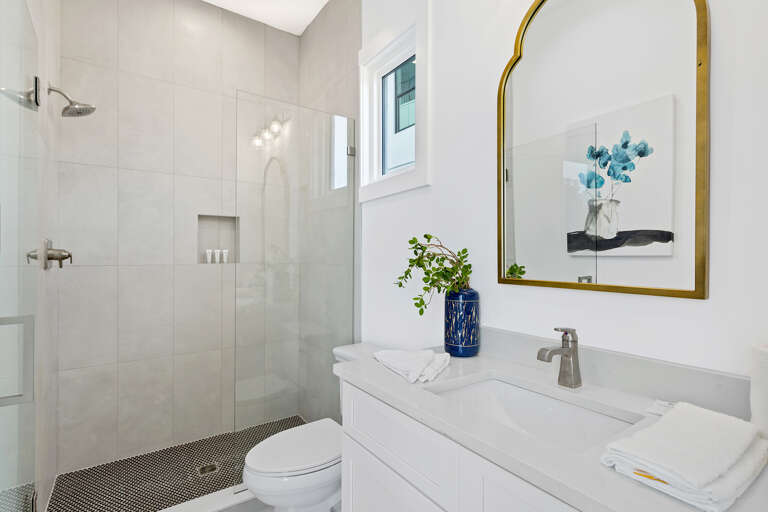 22-Cypress-Sunset-Bathroom-6