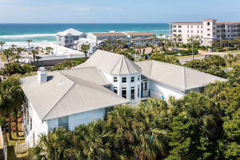 22-Barefeet-Retreat-Drone-View-To-Beach