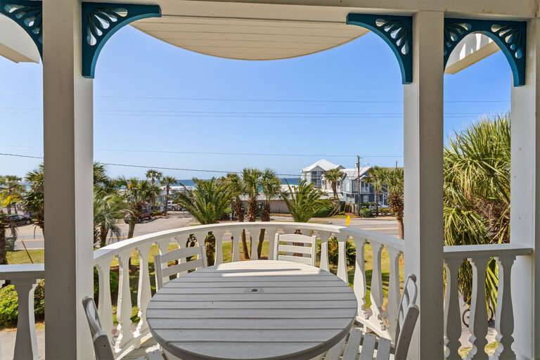 22-Bare-Feet-Retreat-Balcony-Alt