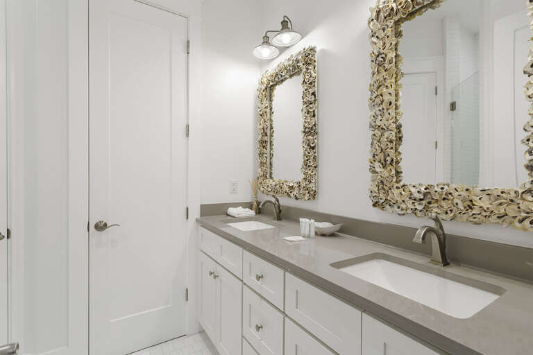 22-Hypnautic-Bathroom-4