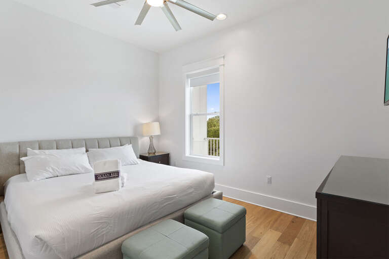 22-Hypnautic-Bedroom-4