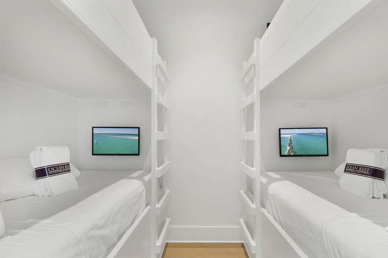 Hypnautic Bunk Nook