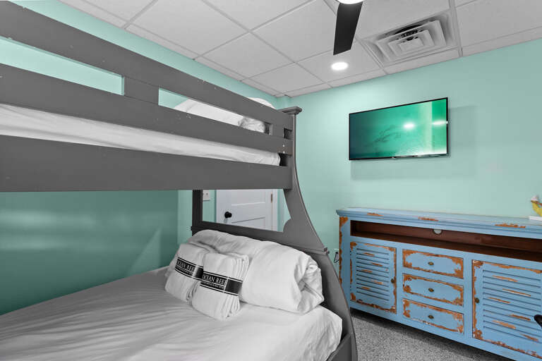 Sandy Cheeks Guest Bedroom 4