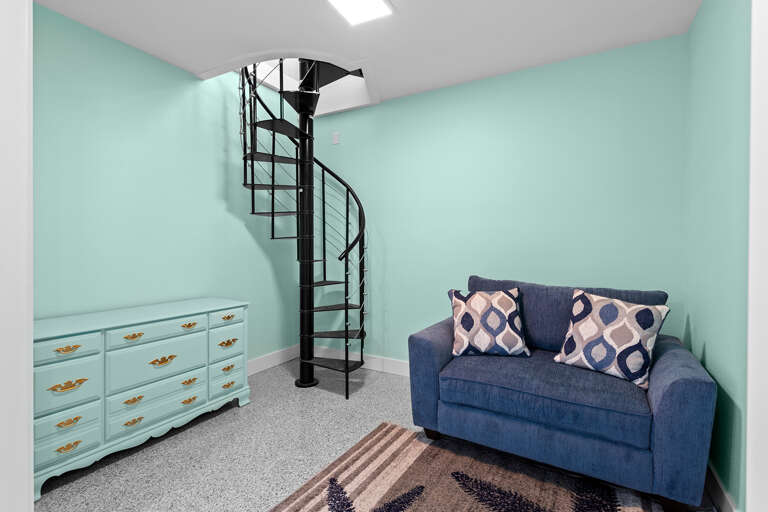 Sandy Cheeks Spiral Stairs