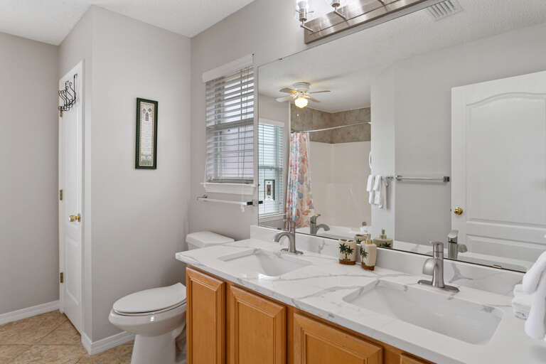 22-Palm-Breeze-Bathroom