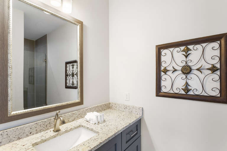 22-Sea-Vue-Bathroom-3