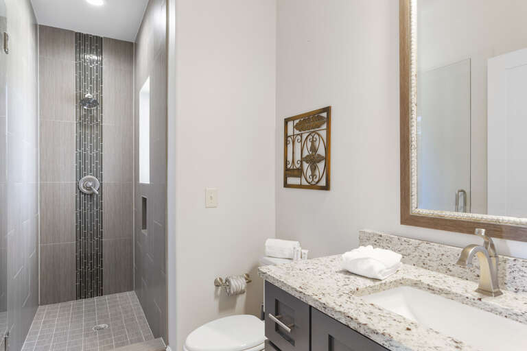 22-Sea-Vue-Bathroom-5