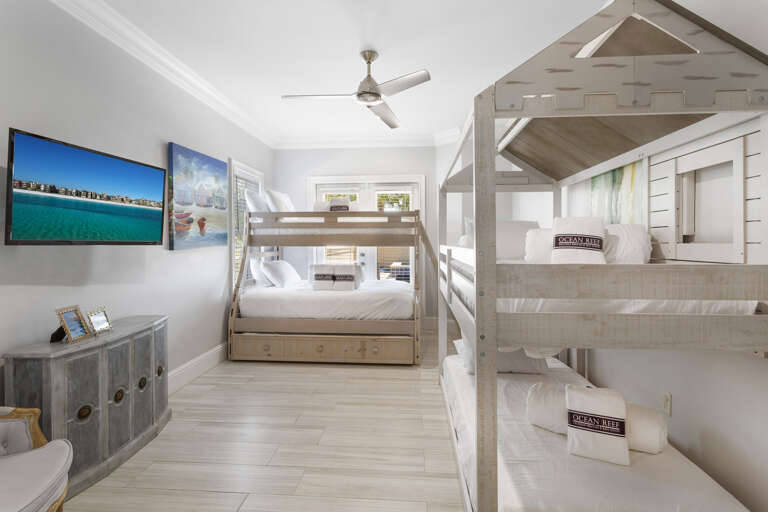 22-Sea-Vue-Bunk-Room