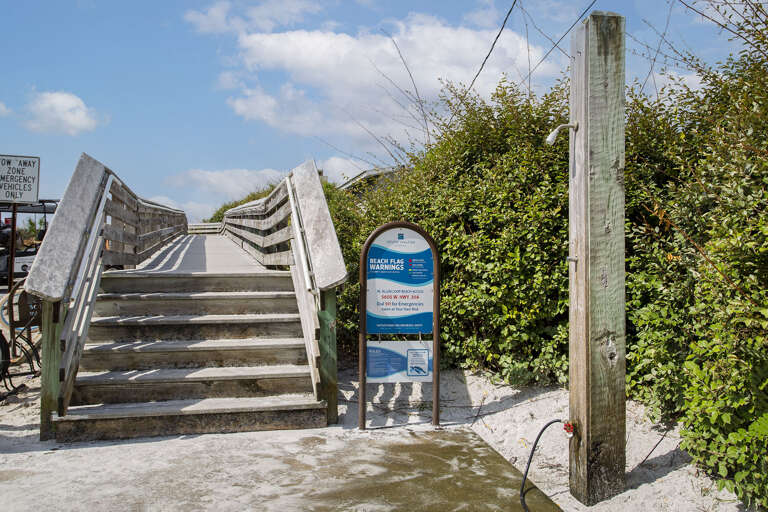 West-Allen-Loop-Beach-Access