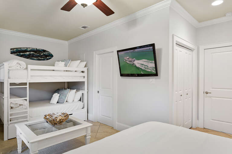 22-Thirty-Blu-8-Bedroom-4-Alt