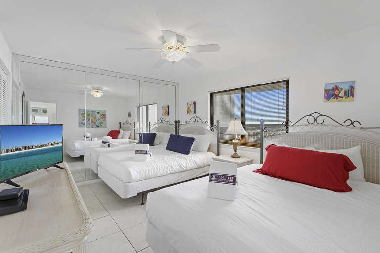 23-Mainsail-181-Bedroom-2