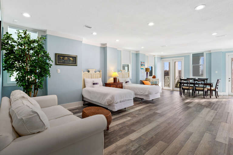 22-Aqua-Sound-Bedroom-4