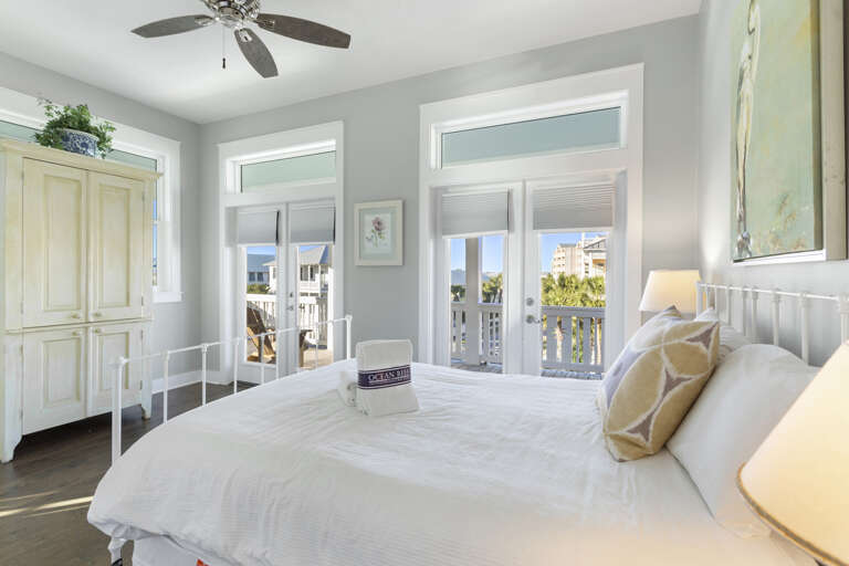 22-Aqua-Easy-Bedroom-2 22-Aqua-Easy-Bedroom-2