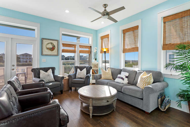 22-Aqua-Easy-Living-Alt 22-Aqua-Easy-Living-Alt
