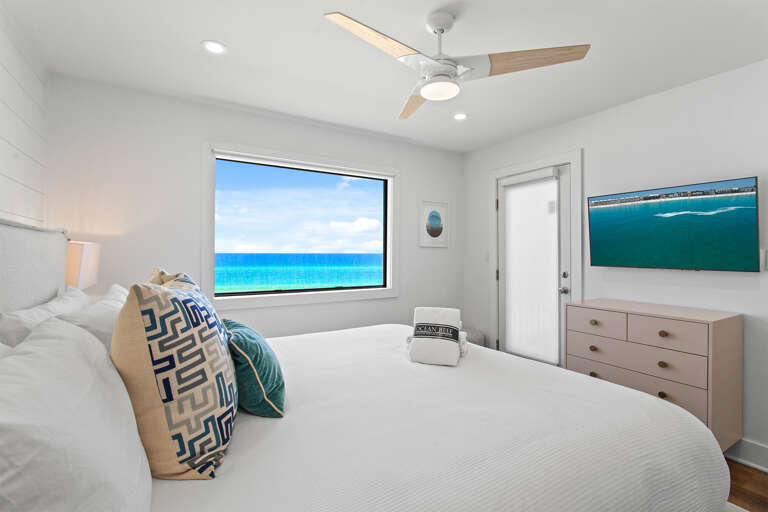 24-Beachside-Condo-7-Primary-Bedroom-Alt