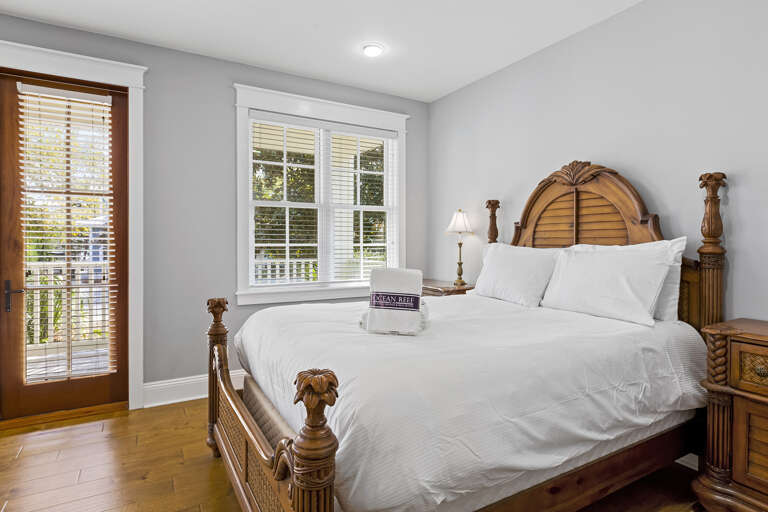 23-Grayt-Expectations-Bedroom-2