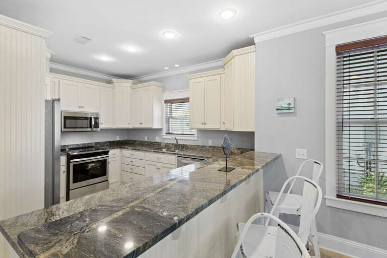 23-Grayt-Expectations-Kitchen 23-Grayt-Expectations-Kitchen