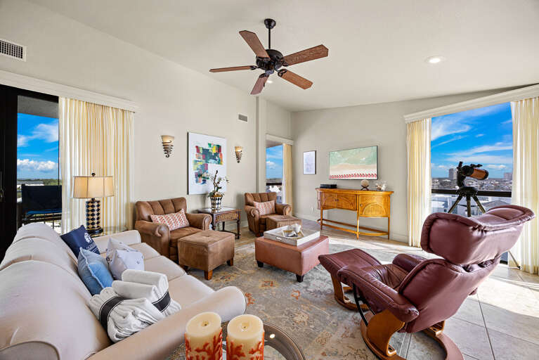 Mainsail 384 Living Room Alt