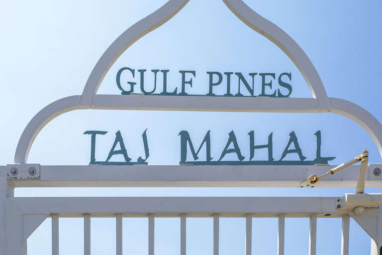 21-Gulf-Pines-Beach-Access-Sign