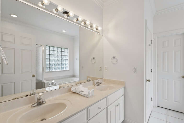 23-Sweet-Spot-Bathroom