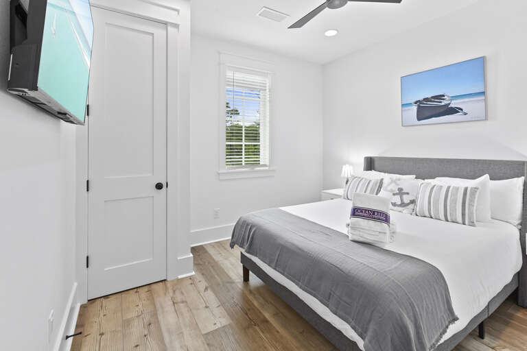 23-Seas-The-Day-Bedroom-2