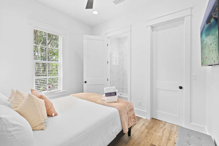 23-Seas-The-Day-Bedroom