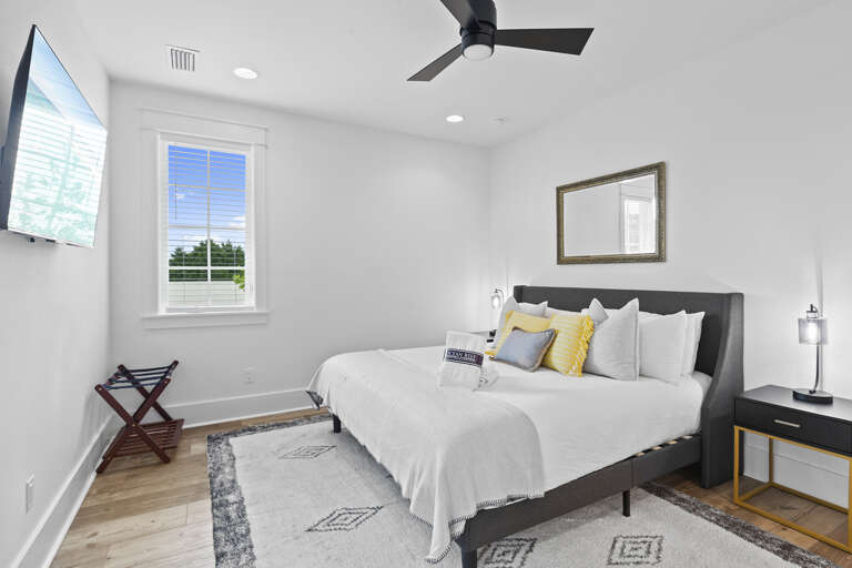 23-Seas-The-Day-Primary-Bedroom