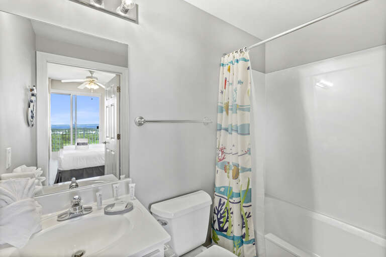23-Ariel-Dunes-II-1610-Guest-Bathroom