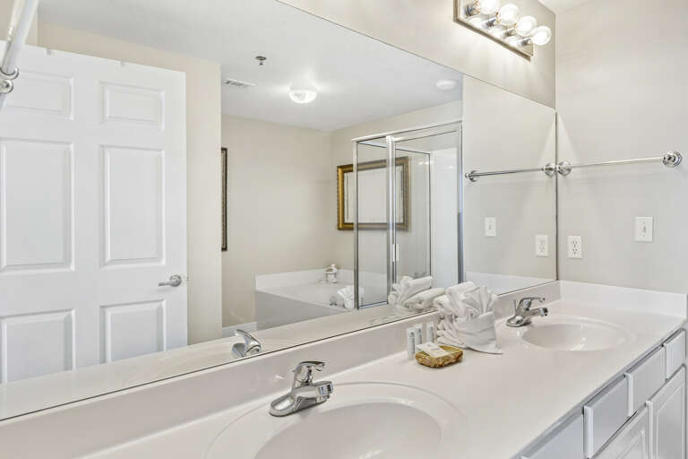 23-Ariel-Dunes-II-1610-Primary-Bathroom