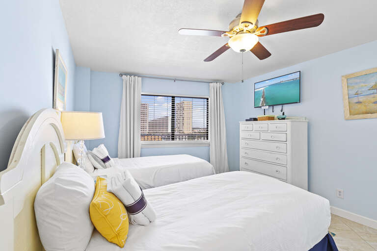 23-Mainsail-272-Guest-Bedroom-2