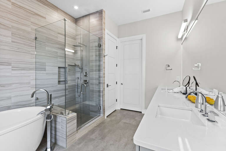 23-Modern-30A-Guest-Bathroom