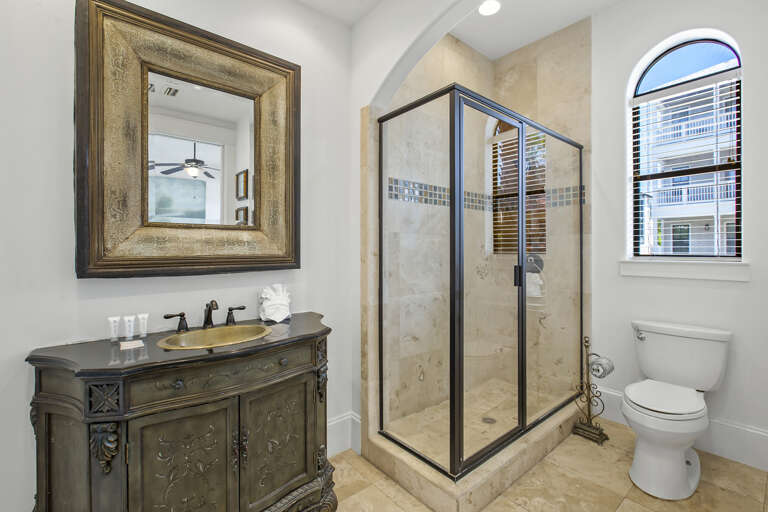 23-Bella-Vista-Bathroom