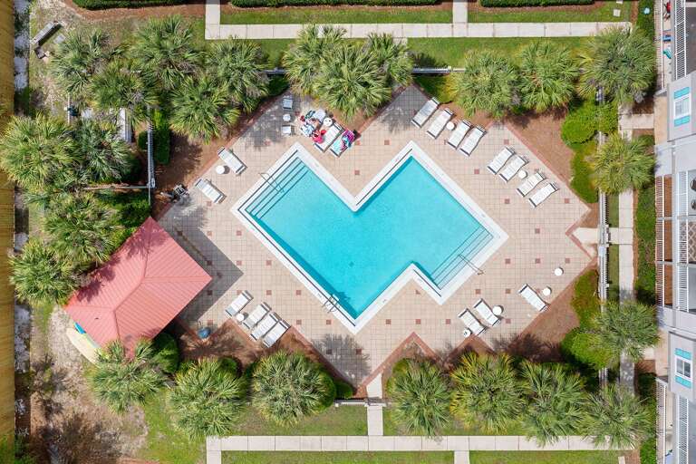 23-Rollin-Tide-Villas-Pool-Overhead