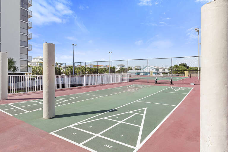 23-Mainsail-Shuffleboard 23-Mainsail-Shuffleboard