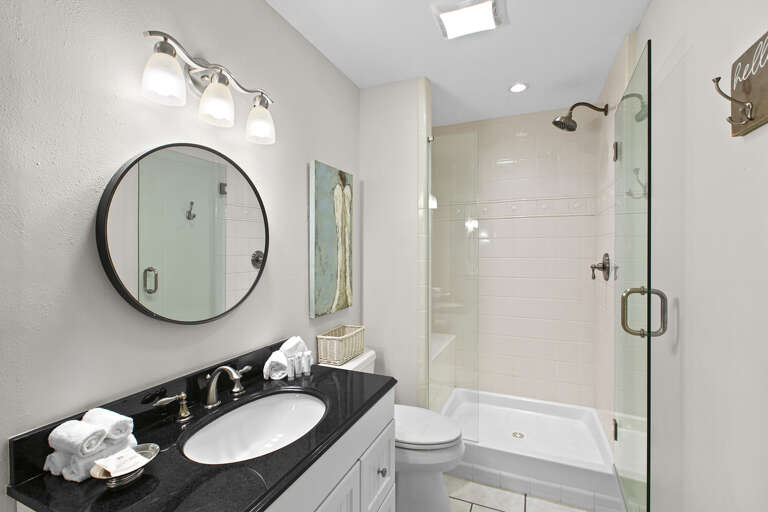 Beachwood Villas 14D Master Bathroom