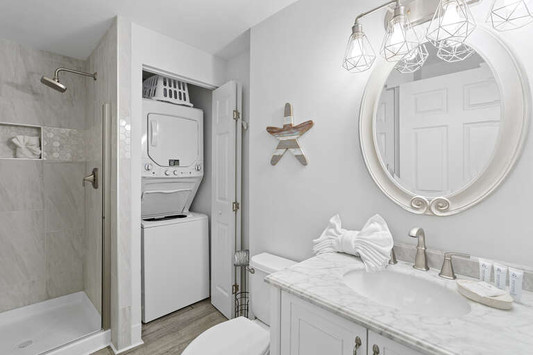 23-Majestic-Sun-406A-Guest-Bathroom