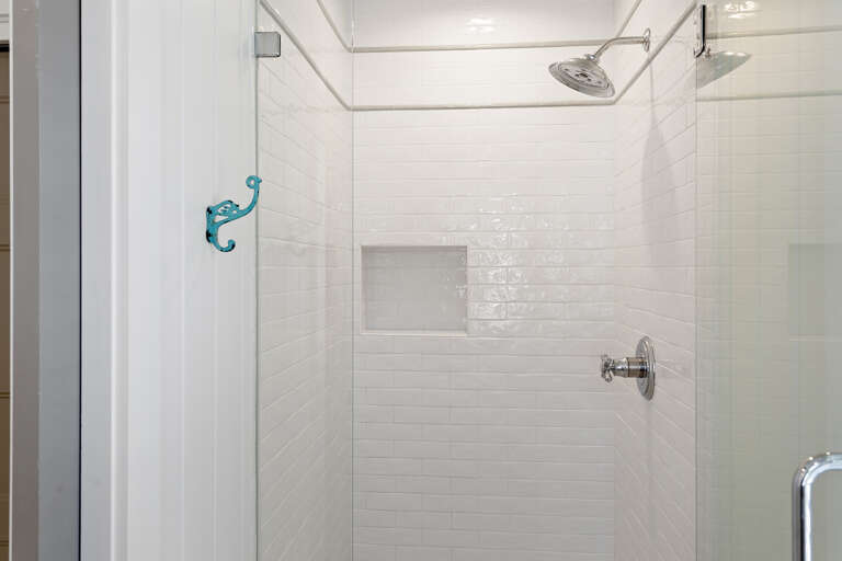 23-Goodnight-Moon-Primary-Bathroom-Alt