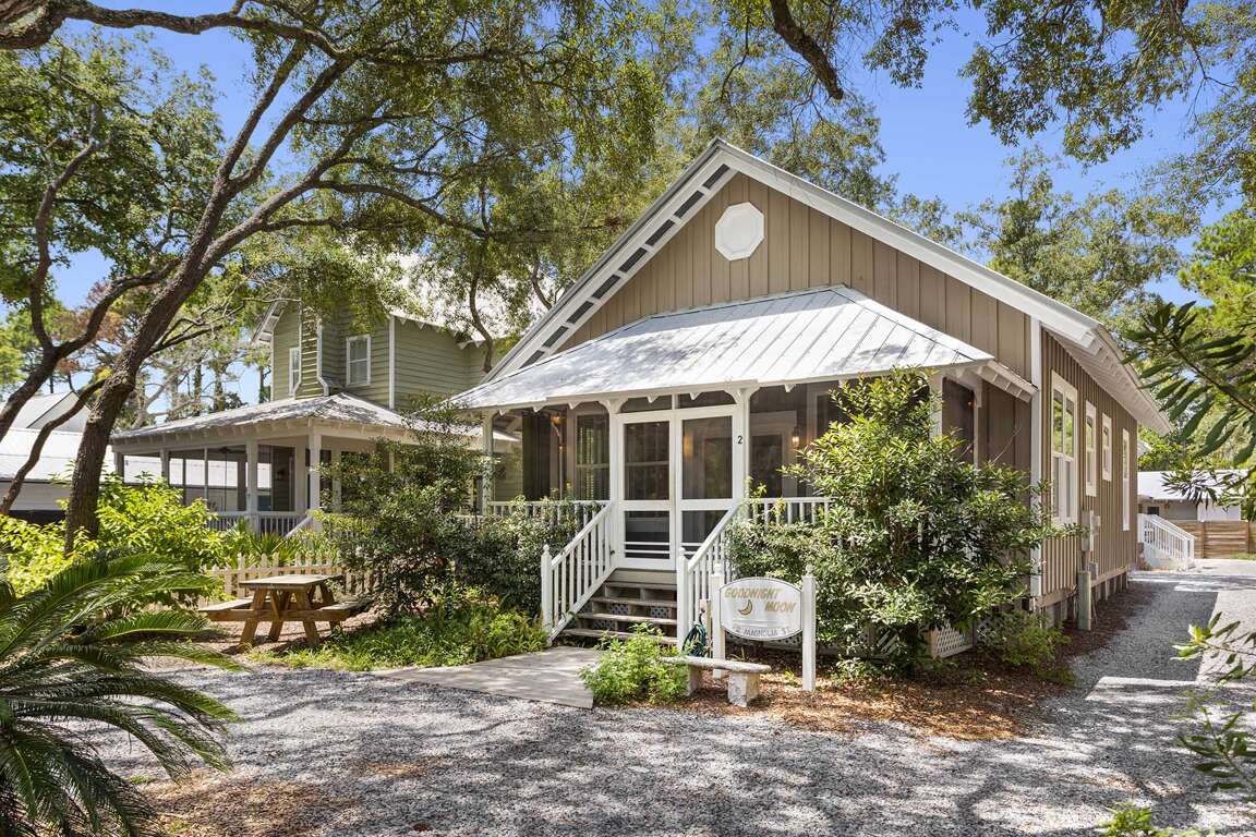 Goodnight Moon Beautiful House for Short Term Rental in Grayton Beach, FL with 3 Bedrooms for