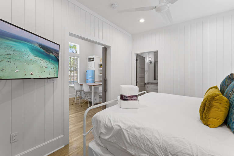 23-Bella-Luna-Bedroom-Alt 23-Bella-Luna-Bedroom-Alt