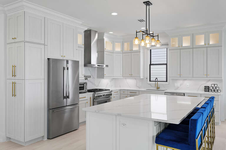 24-Paradise-Pointe-Kitchen