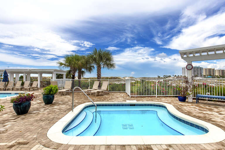 Destin Pointe Hot Tub