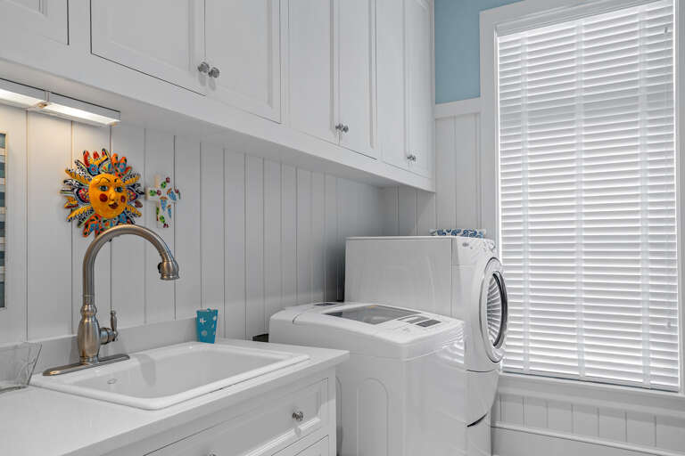 23-Blue-Palmetto-Laundry 23-Blue-Palmetto-Laundry